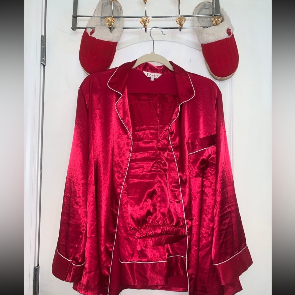 SILK P.J. SET - CHERRY RED - SLIPPERS INCLUDED